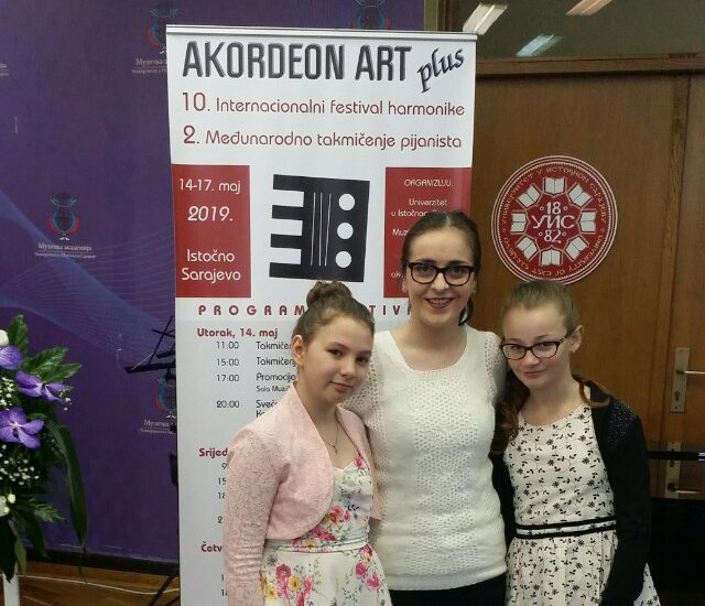 Drugi dan Internacionalnog festivala u Istočnom Sarajevu i nove nagrade za Enu Dujmović i Miu Dražetić