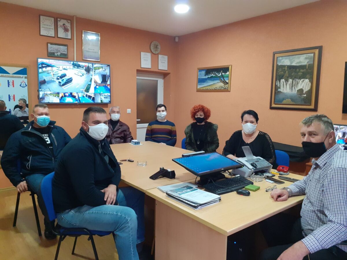 Radni sastanak u HKC-u. Dogovoreno produciranje i snimanje ovogodišnjeg Božićnog koncerta.
