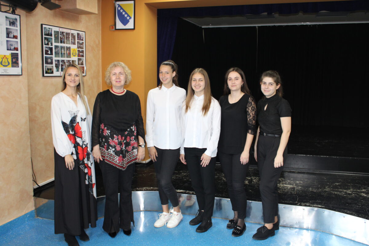 U HKC-u održan koncert studentica Muzičke akademije Istočno Sarajevo Gabriele Blaž i Amile Fuško
