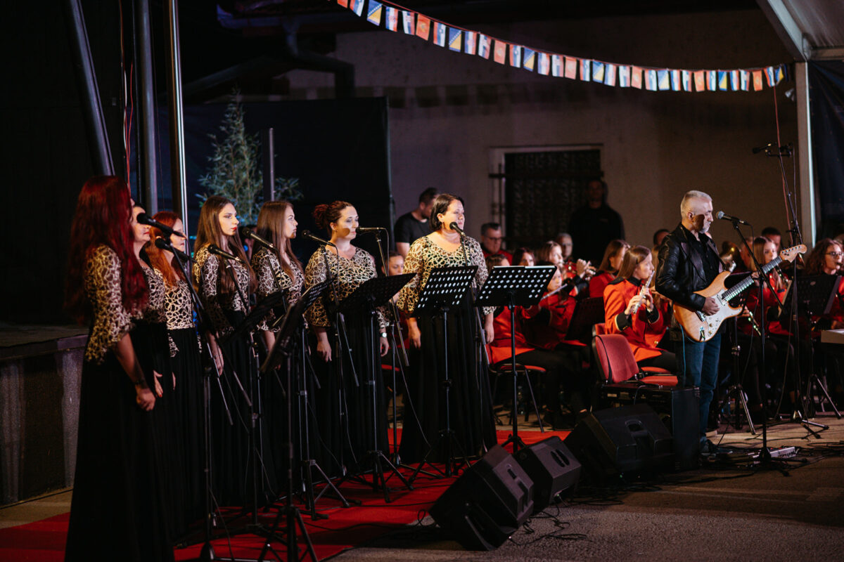 Limena glazba ,,Lašva” Nova Bila i VS Lašvanske dive zajedno nastupili na ceremoniji otvorenja inBox festivala