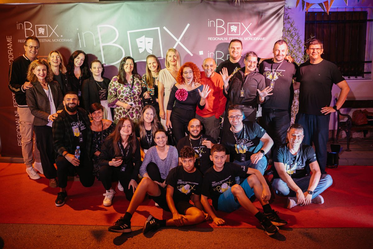 Svečano zatvoren 3. Regionalni festival monodrame – inBox. Radoslav Milenković dobitnik nagrade za najbolju monodramu festivala.