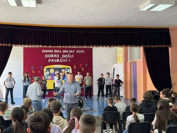 U Osnovnoj školi Nova Bila prezentirana Mala škola udaraljki Limene glazbe ,,Lašva” Nova Bila