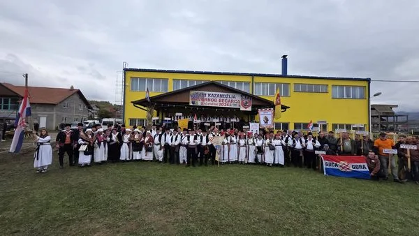 Ženska i muška pjevačka skupine ,,Čuvarice” nastupile 15. Kazanijadi u Krčevinama